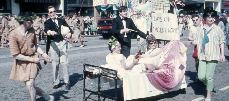 Edinburgh 900 The Festival in the 60s