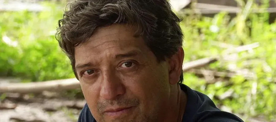 Professor Eduardo G. Neves