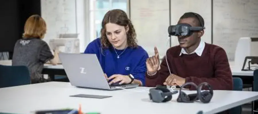 Researchers using virtual reality tech